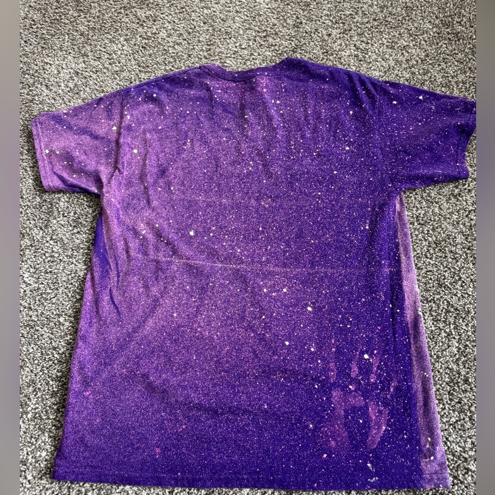 Gildan bleached t-shirt, size Lg - Picture 3 of 8